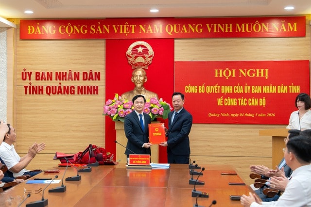 Quảng Ninh bổ nhiệm hàng loạt cán bộ chủ chốt: Ông Bùi Mạnh Hùng giữ chức Giám đốc Sở Y tế- Ảnh 1.
