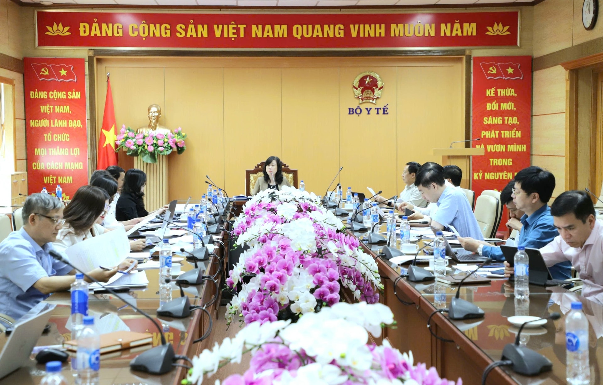 Triển khai song song các nhiệm vụ đưa cơ sở 2 Bệnh viện Bạch Mai, Việt Đức đi vào hoạt động đúng tiến độ - Ảnh 2.