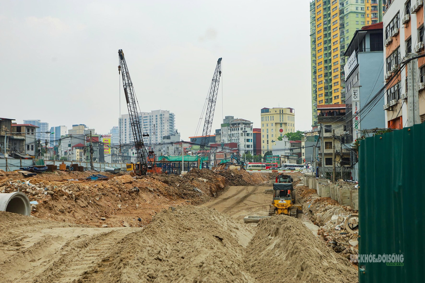 Cầu vượt Vành đai 1 dần thành hình, kỳ vọng giảm áp lực giao thông nội đô- Ảnh 8.