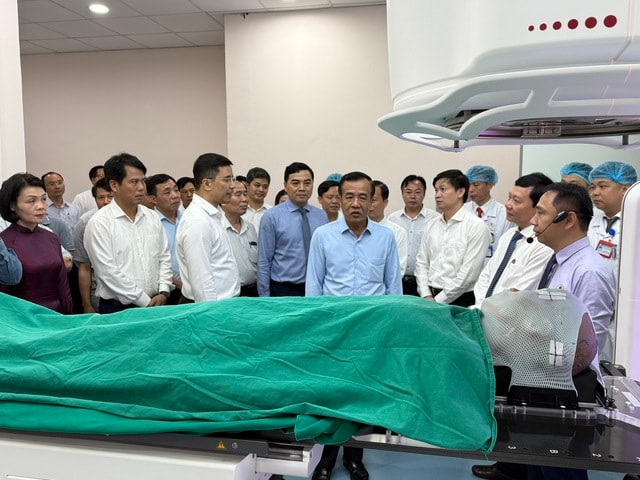 Công bố Bệnh viện Ung bướu tỉnh Thanh Hóa đạt tiêu chuẩn hạng I- Ảnh 3.