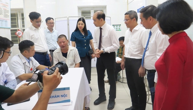 3 bệnh viện ở Hà Nội 'tiếp sức' cho Trạm Y tế phường Đại Mỗ- Ảnh 1.