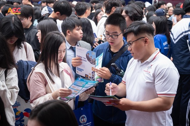 Các nhóm ngành được miễn 100% học phí- Ảnh 1.