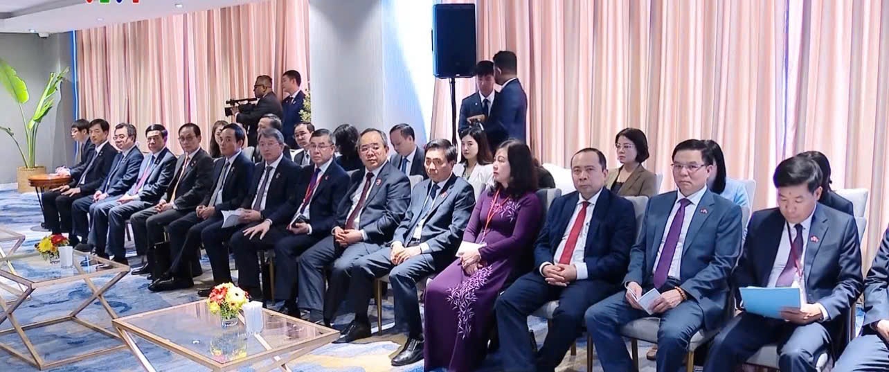 Bộ trưởng Bộ Y tế Đào Hồng Lan tháp tùng Tổng Bí thư, Chủ tịch nước Tô Lâm thăm cấp Nhà nước tới Ấn Độ và Sri Lanka- Ảnh 4. Bộ trưởng Bộ Y tế Đào Hồng Lan tháp tùng Tổng Bí thư, Chủ tịch nước Tô Lâm thăm cấp Nhà nước tới Ấn Độ và Sri Lanka- Ảnh 4.