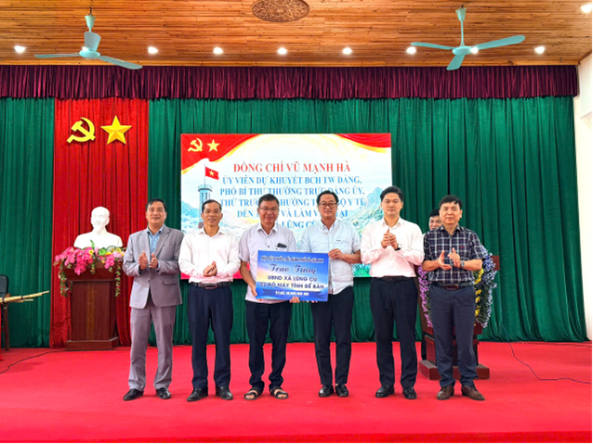 Lan tỏa tinh thần phòng bệnh từ sớm, từ xa nơi vùng biên Tổ quốc- Ảnh 5. Lan tỏa tinh thần phòng bệnh từ sớm, từ xa nơi vùng biên Tổ quốc- Ảnh 5.