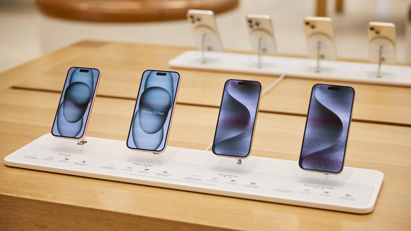 Người dùng phổ thông đang quay lại chọn iPhone 15 thường thay vì flagship đắt tiền- Ảnh 1.