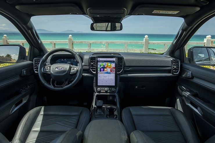 Nội thất hiện đại của Ford Everest 2026