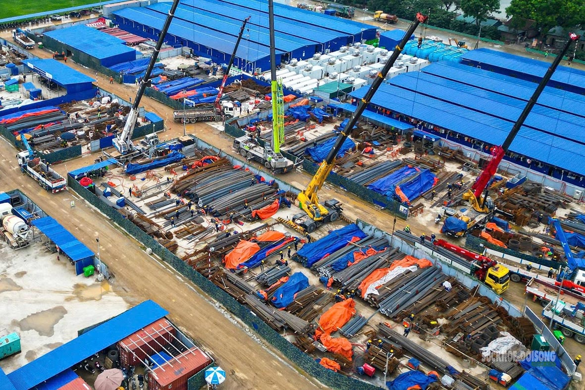 Hà Nội: Lộ diện những hàng ghế đầu tiên của sân vận động 135.000 chỗ- Ảnh 5. Hà Nội: Lộ diện những hàng ghế đầu tiên của sân vận động 135.000 chỗ- Ảnh 5.
