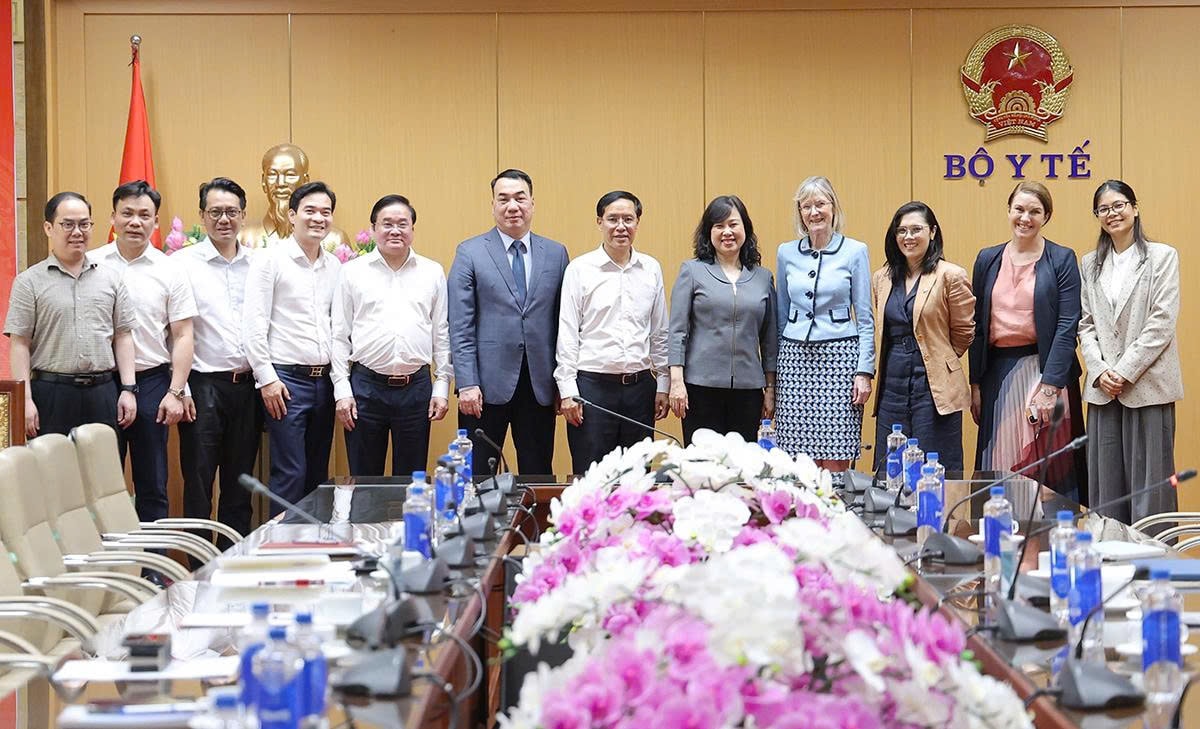 Bộ trưởng Đào Hồng Lan tiếp, làm việc với Đại sứ Úc Gillian Bird về thúc đẩy hợp tác y tế- Ảnh 5. Bộ trưởng Đào Hồng Lan tiếp, làm việc với Đại sứ Úc Gillian Bird về thúc đẩy hợp tác y tế- Ảnh 5.