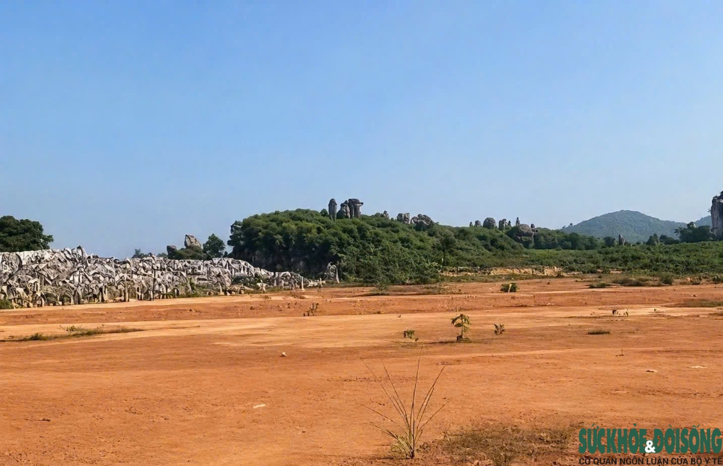 Người dân mệt mỏi khi bãi rác quá tải, nhà máy xử lý rác 'đắp chiếu' vì không có điện- Ảnh 4.