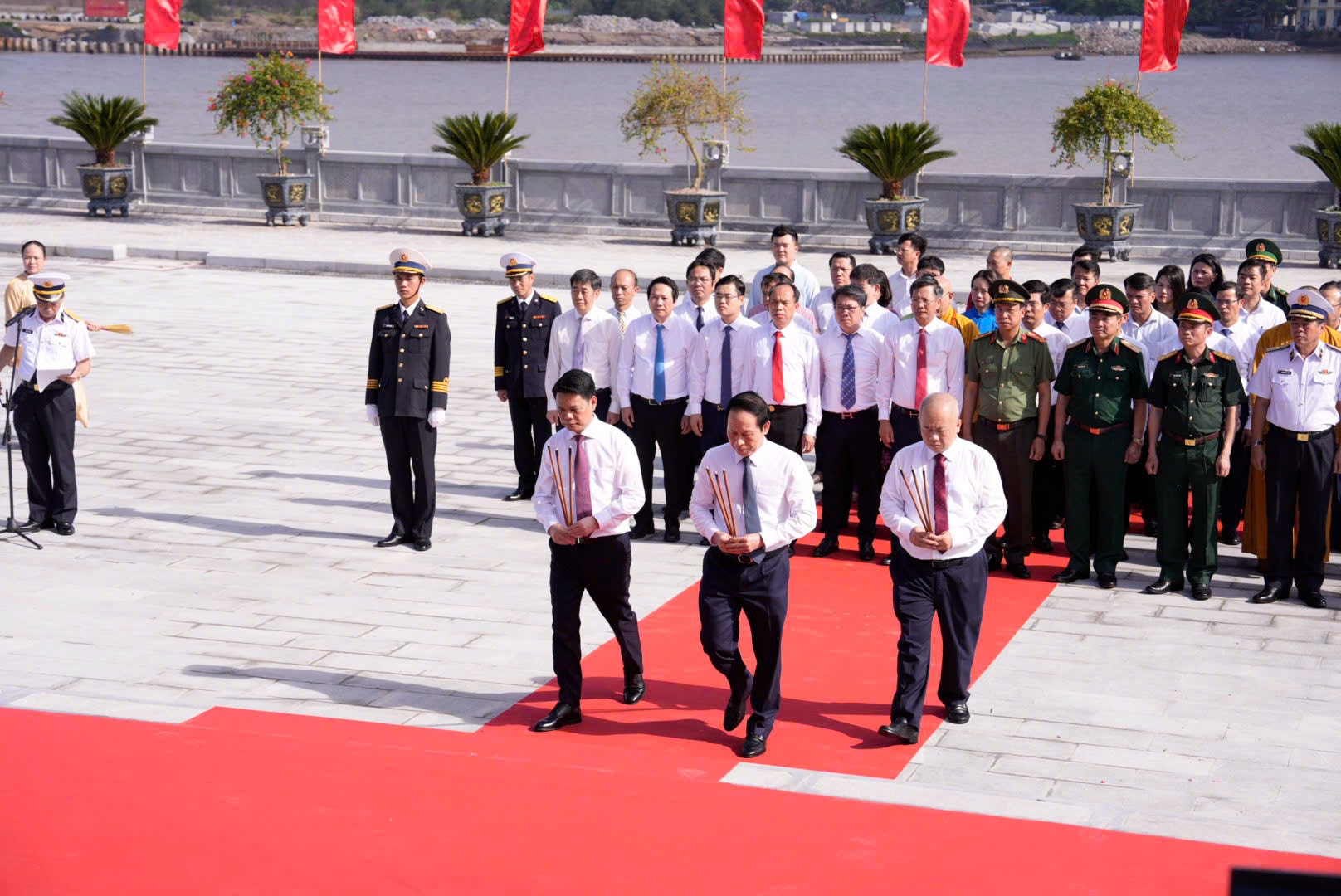 Hải Phòng đồng loạt khởi công, khánh thành 14 công trình trọng điểm- Ảnh 4. Hải Phòng đồng loạt khởi công, khánh thành 14 công trình trọng điểm- Ảnh 4.