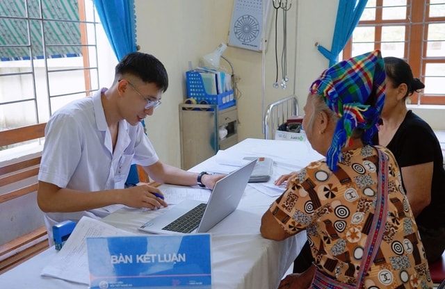 Phát hiện nhiều ca đái tháo đường, tổn thương tuyến giáp qua khám sàng lọc ở miền núi Nghệ An- Ảnh 2. Phát hiện nhiều ca đái tháo đường, tổn thương tuyến giáp qua khám sàng lọc ở miền núi Nghệ An- Ảnh 2.
