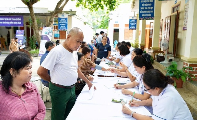 Phát hiện nhiều ca đái tháo đường, tổn thương tuyến giáp qua khám sàng lọc ở miền núi Nghệ An- Ảnh 1. Phát hiện nhiều ca đái tháo đường, tổn thương tuyến giáp qua khám sàng lọc ở miền núi Nghệ An- Ảnh 1.