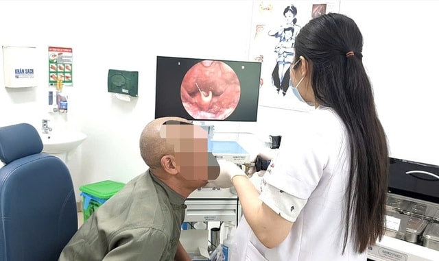 Đi nắng về rồi nhai đá lạnh, cụ ông rơi vào nguy kịch- Ảnh 3. Đi nắng về rồi nhai đá lạnh, cụ ông rơi vào nguy kịch- Ảnh 3.