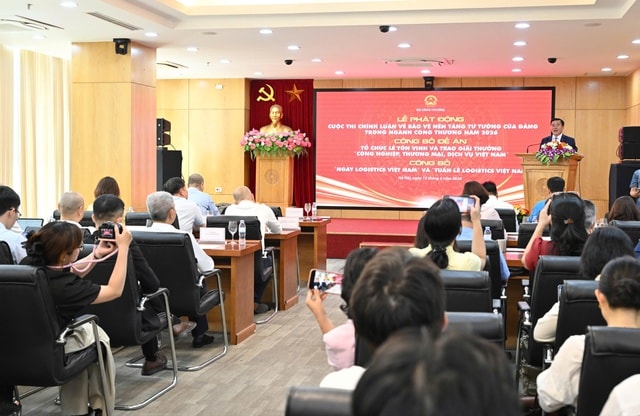 Công bố ba hoạt động trọng tâm thúc đẩy phát triển ngành trong Công Thương giai đoạn mới- Ảnh 1. Công bố ba hoạt động trọng tâm thúc đẩy phát triển ngành trong Công Thương giai đoạn mới- Ảnh 1.