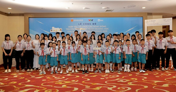 Giải chạy học sinh thu hút hàng nghìn em nhỏ tham gia vì sức khỏe cộng đồng