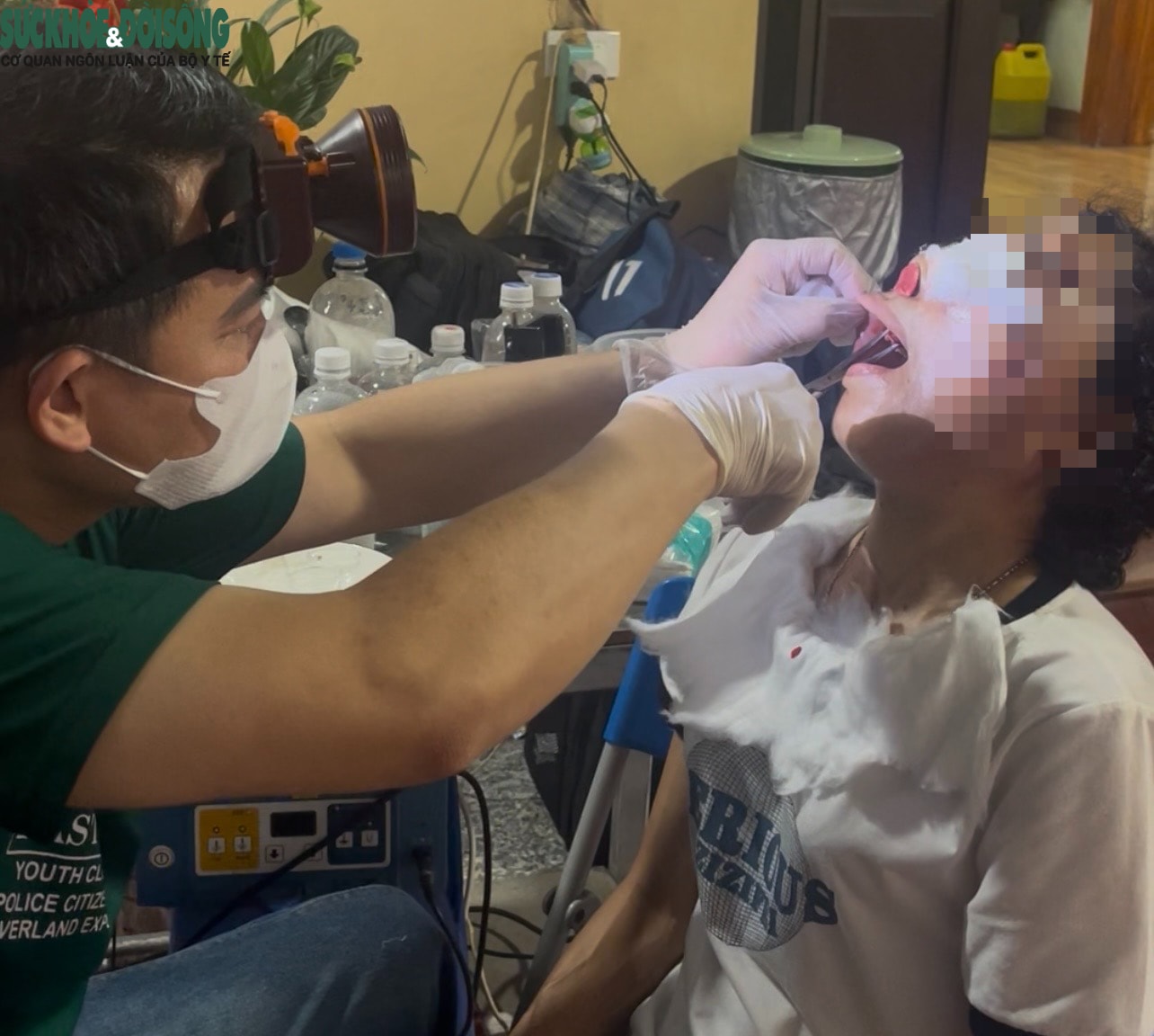 Xâm nhập cơ sở ‘CHUA BENH BANG NUOC’ trị ung thư- Ảnh 4. Xâm nhập cơ sở ‘CHUA BENH BANG NUOC’ trị ung thư- Ảnh 4.