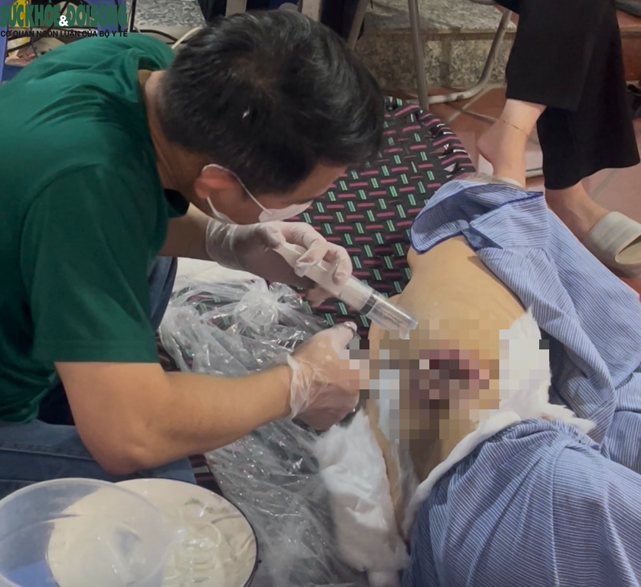 Xâm nhập cơ sở ‘CHUA BENH BANG NUOC’ trị ung thư- Ảnh 6. Xâm nhập cơ sở ‘CHUA BENH BANG NUOC’ trị ung thư- Ảnh 6.