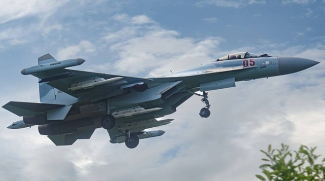 Tên lửa R-77M mới là chìa khóa giúp Su-35 Nga bắn hạ F-16 Ukraine?- Ảnh 1. Tên lửa R-77M mới là chìa khóa giúp Su-35 Nga bắn hạ F-16 Ukraine?- Ảnh 1.