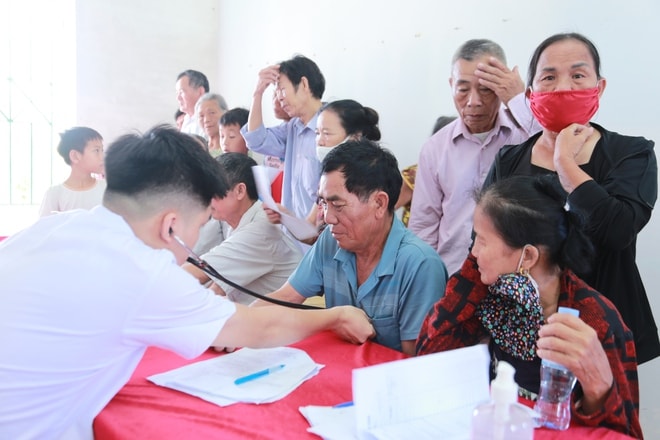Bộ trưởng Đào Hồng Lan: Chăm sóc sức khỏe người dân từ sớm, từ xa và ngay tại cơ sở- Ảnh 9.