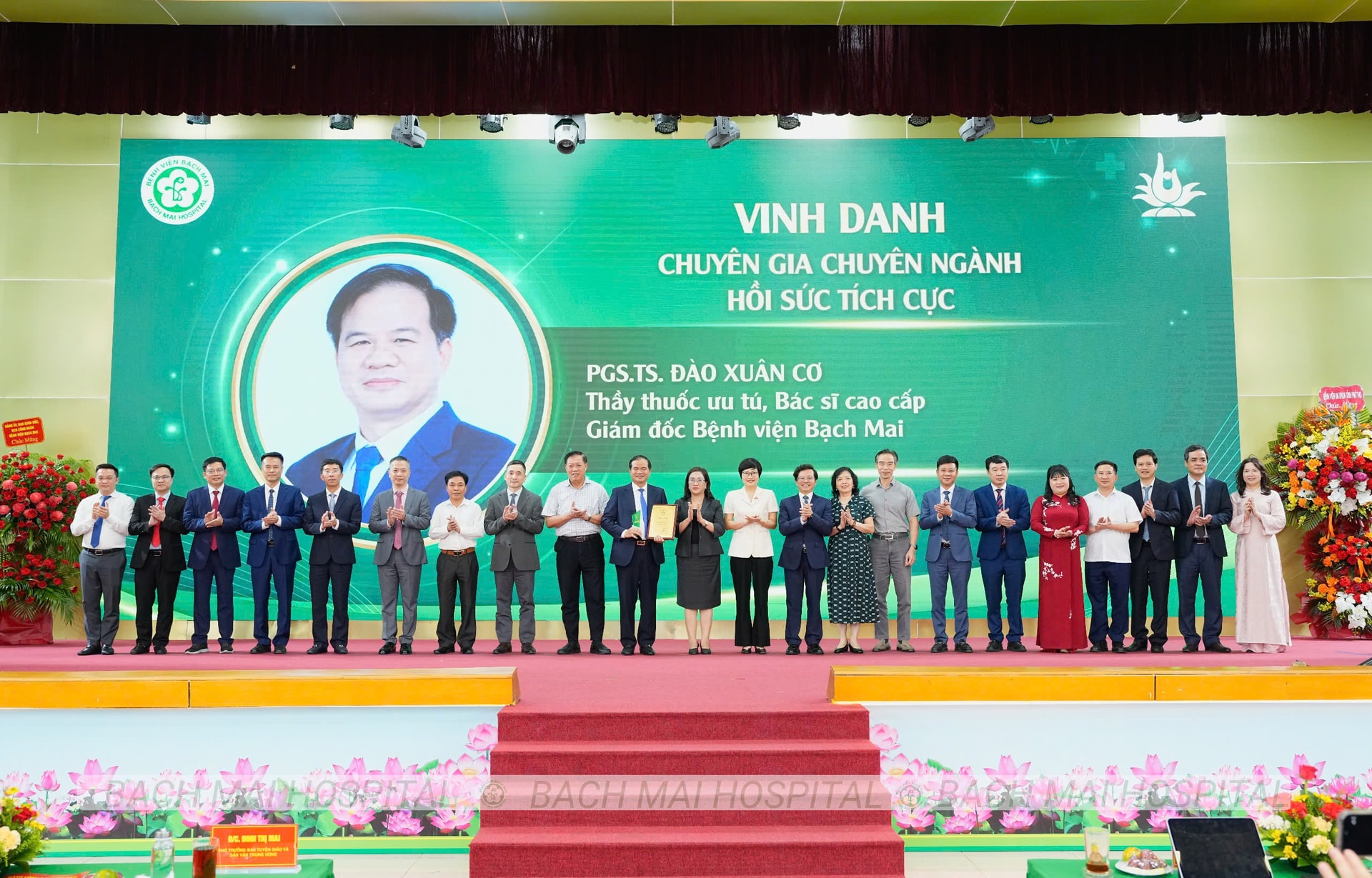 Thứ trưởng Đỗ Xuân Tuyên: Điều làm nên thương hiệu Bạch Mai chính là đội ngũ cán bộ tận tụy, giàu y đức- Ảnh 1. Thứ trưởng Đỗ Xuân Tuyên: Điều làm nên thương hiệu Bạch Mai chính là đội ngũ cán bộ tận tụy, giàu y đức- Ảnh 1.