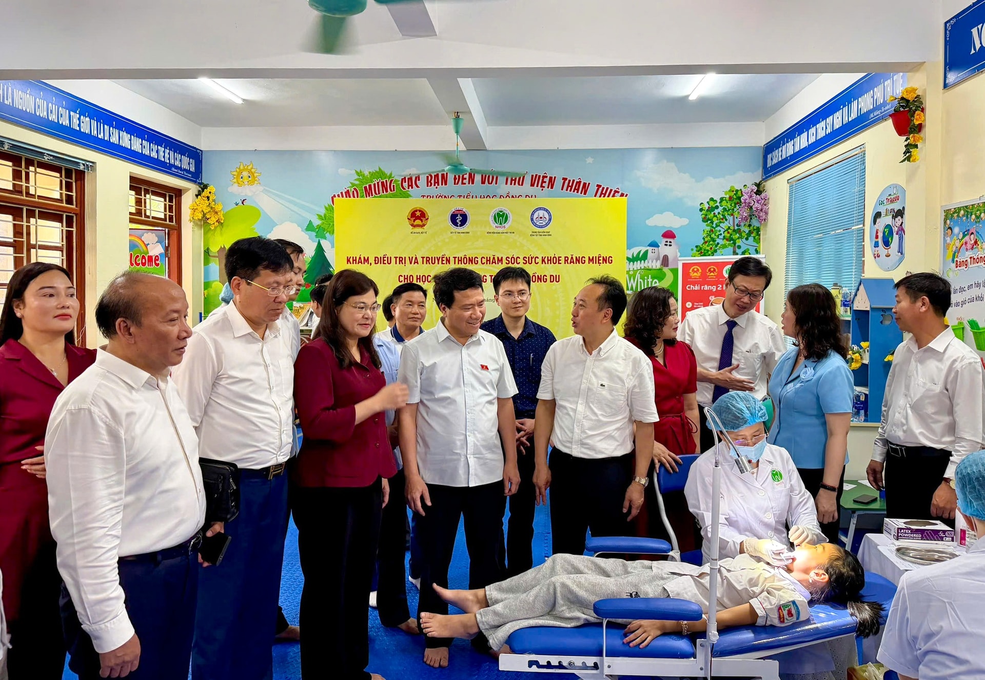 Triển khai mô hình kết hợp công - tư chăm sóc sức khỏe răng miệng học đường- Ảnh 2. Triển khai mô hình kết hợp công - tư chăm sóc sức khỏe răng miệng học đường- Ảnh 2.