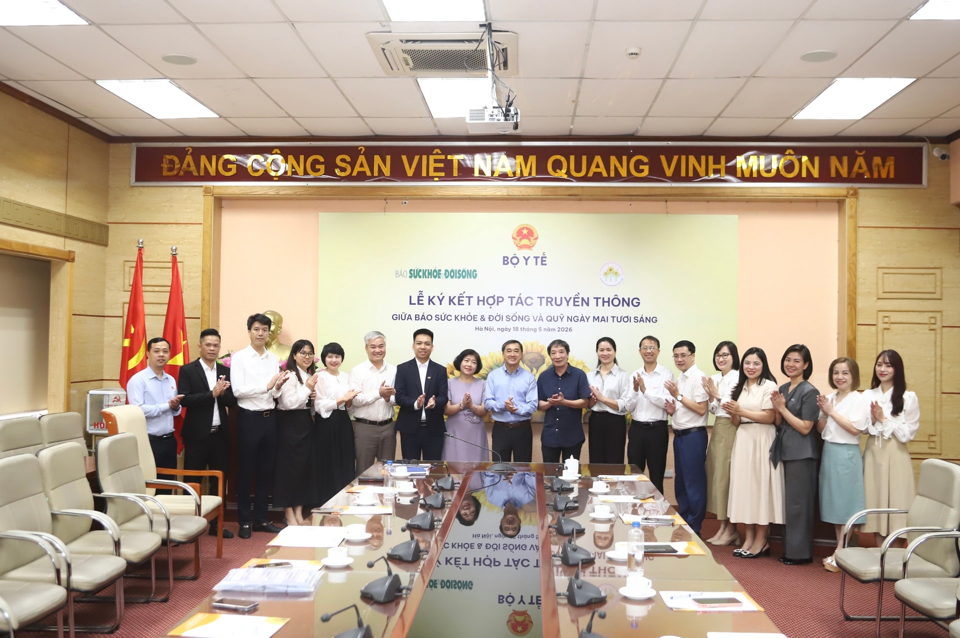Báo Sức khỏe & Đời sống cùng Quỹ Ngày mai tươi sáng hợp tác lan tỏa thông điệp nhân ái, huy động hỗ trợ bệnh nhân ung thư- Ảnh 10. Báo Sức khỏe & Đời sống cùng Quỹ Ngày mai tươi sáng hợp tác lan tỏa thông điệp nhân ái, huy động hỗ trợ bệnh nhân ung thư- Ảnh 10.