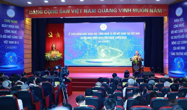 Thủ tướng Lê Minh Hưng: Phải chuyển mạnh từ tư duy 'làm cho có' sang tư duy 'tạo ra sản phẩm'- Ảnh 2. Thủ tướng Lê Minh Hưng: Phải chuyển mạnh từ tư duy 'làm cho có' sang tư duy 'tạo ra sản phẩm'- Ảnh 2.