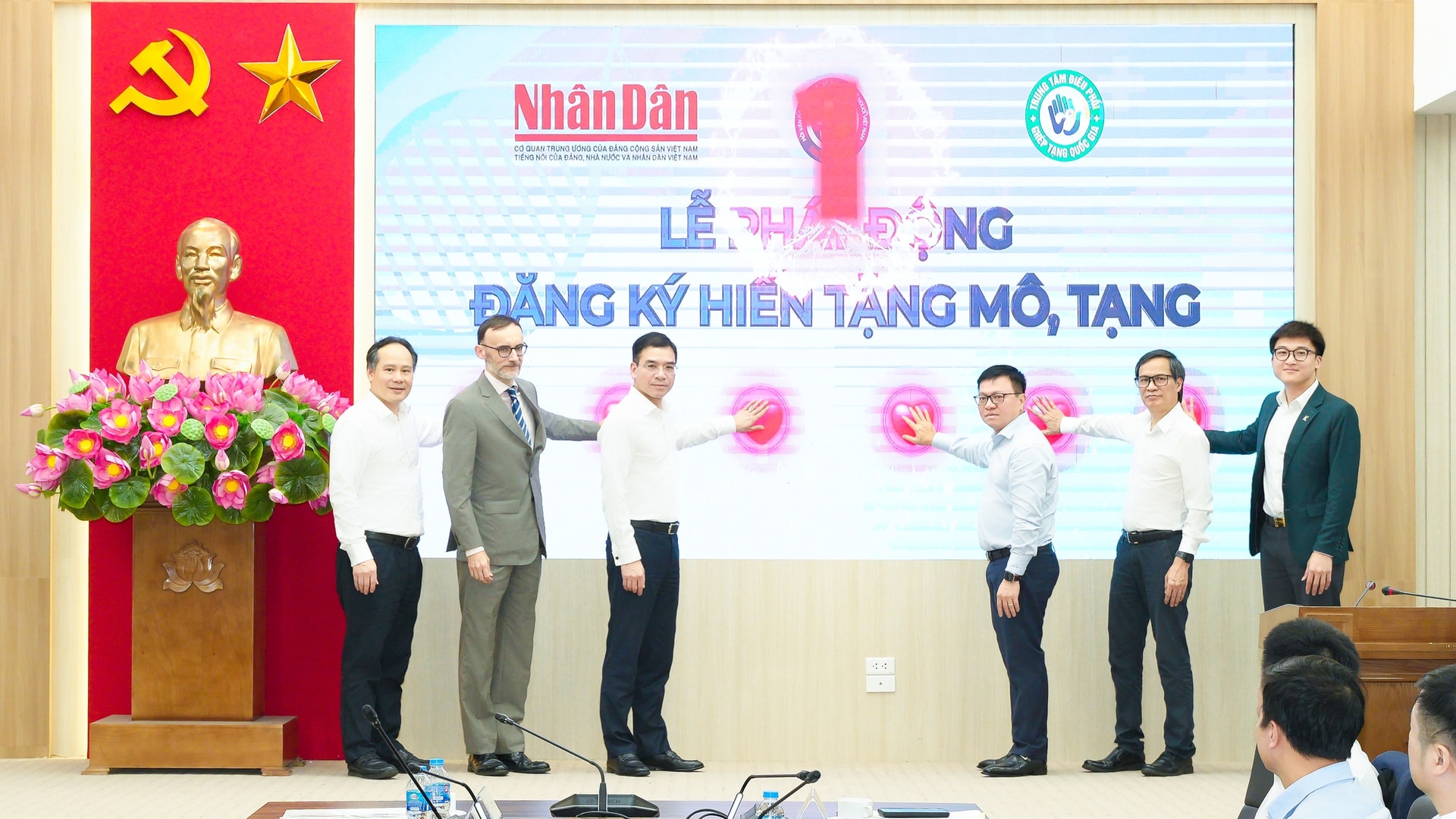 Tạng hiến từ người chết não ở Việt Nam tăng 3-4 lần, nhưng vẫn thấp so với nhiều quốc gia- Ảnh 4. Tạng hiến từ người chết não ở Việt Nam tăng 3-4 lần, nhưng vẫn thấp so với nhiều quốc gia- Ảnh 4.