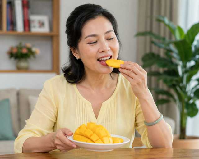 Cách ăn xoài giúp da sáng, mắt khỏe vào mùa hè- Ảnh 1. Cách ăn xoài giúp da sáng, mắt khỏe vào mùa hè- Ảnh 1.