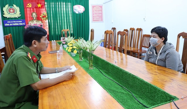 Hoang báo bị cướp để bán tài sản, lấy tiền tiêu xài- Ảnh 1. Hoang báo bị cướp để bán tài sản, lấy tiền tiêu xài- Ảnh 1.