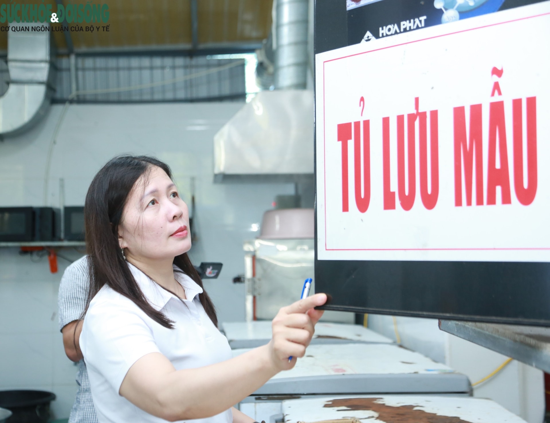 Kiểm tra hơn 1.500 cơ sở, xử phạt hơn 1,1 tỷ đồng vi phạm an toàn thực phẩm- Ảnh 1. Kiểm tra hơn 1.500 cơ sở, xử phạt hơn 1,1 tỷ đồng vi phạm an toàn thực phẩm- Ảnh 1.