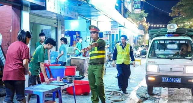 Hà Nội lấy ý kiến về tăng mức phạt với loạt vi phạm lĩnh vực đô thị, giao thông- Ảnh 1. Hà Nội lấy ý kiến về tăng mức phạt với loạt vi phạm lĩnh vực đô thị, giao thông- Ảnh 1.