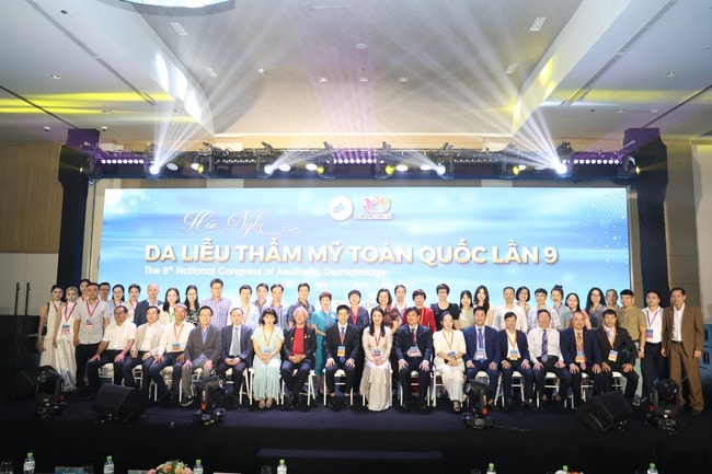 Ngành Da liễu Việt Nam vươn lên làm chủ nhiều công nghệ cao- Ảnh 3. Ngành Da liễu Việt Nam vươn lên làm chủ nhiều công nghệ cao- Ảnh 3.