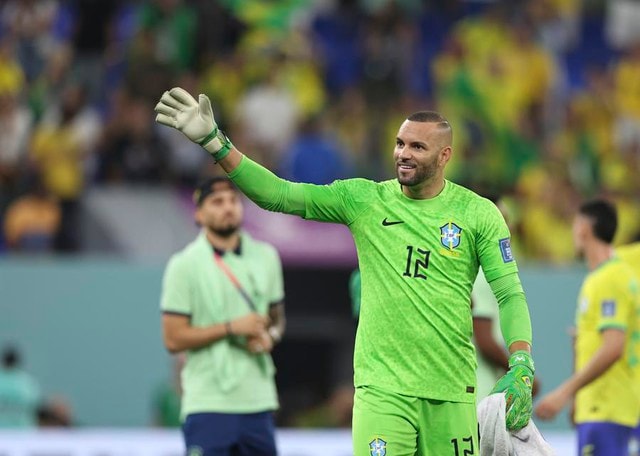 Thủ môn Brazil ngất xỉu khi biết tin được dự World Cup 2026 cùng ĐTQG- Ảnh 1. Thủ môn Brazil ngất xỉu khi biết tin được dự World Cup 2026 cùng ĐTQG- Ảnh 1.