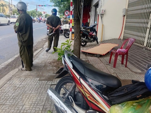 Điều tra vụ tài xế xe ôm bất ngờ tử vong khi cự cãi với khách- Ảnh 1. Điều tra vụ tài xế xe ôm bất ngờ tử vong khi cự cãi với khách- Ảnh 1.