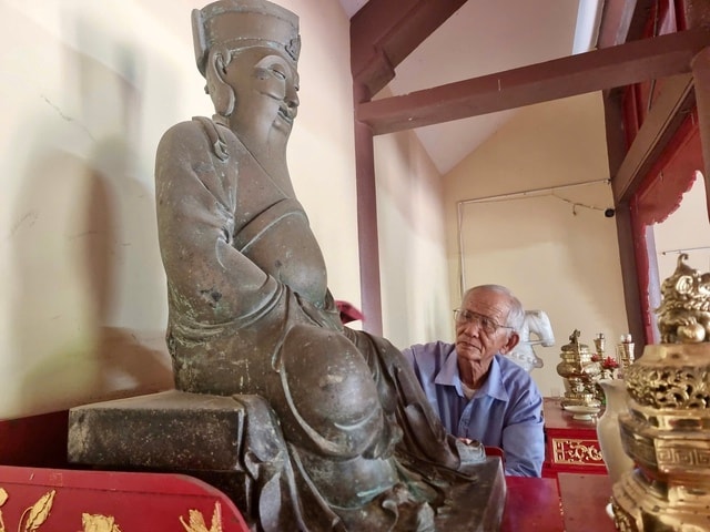 Giải mã bí ẩn pho tượng cổ ở vùng đất Chúa Tiên Nguyễn Hoàng lập dinh- Ảnh 1. Giải mã bí ẩn pho tượng cổ ở vùng đất Chúa Tiên Nguyễn Hoàng lập dinh- Ảnh 1.