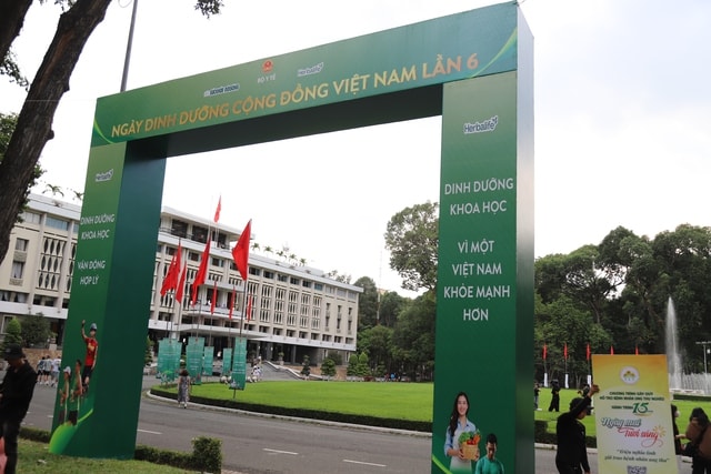 Sôi động buổi tổng duyệt Ngày Dinh dưỡng cộng đồng Việt Nam lần 6 tại Dinh Thống Nhất- Ảnh 10. Sôi động buổi tổng duyệt Ngày Dinh dưỡng cộng đồng Việt Nam lần 6 tại Dinh Thống Nhất- Ảnh 10.