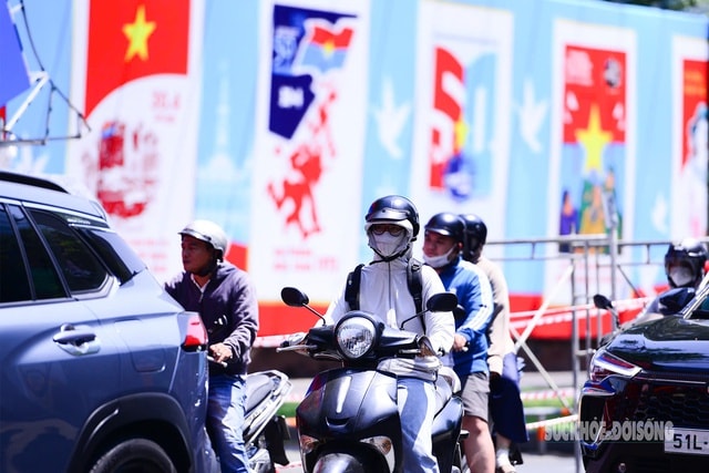 Những biện pháp ứng phó với nắng nóng gay gắt để bảo vệ sức khỏe- Ảnh 1. Những biện pháp ứng phó với nắng nóng gay gắt để bảo vệ sức khỏe- Ảnh 1.