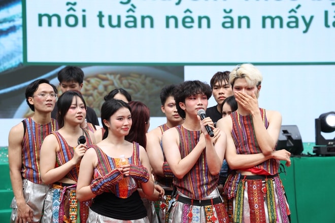 20 đội chơi ‘đốt nóng’ Ngày Dinh dưỡng cộng đồng Việt Nam lần thứ 6 - Ảnh 6. 20 đội chơi ‘đốt nóng’ Ngày Dinh dưỡng cộng đồng Việt Nam lần thứ 6 - Ảnh 6.