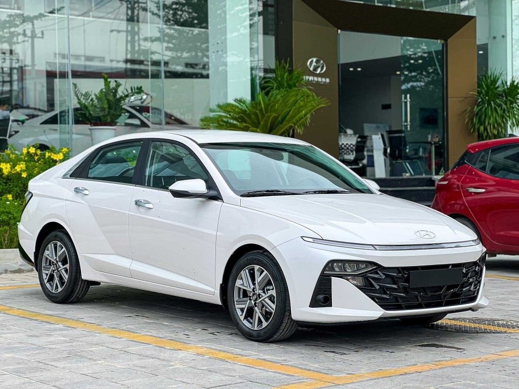 Hyundai Accent.