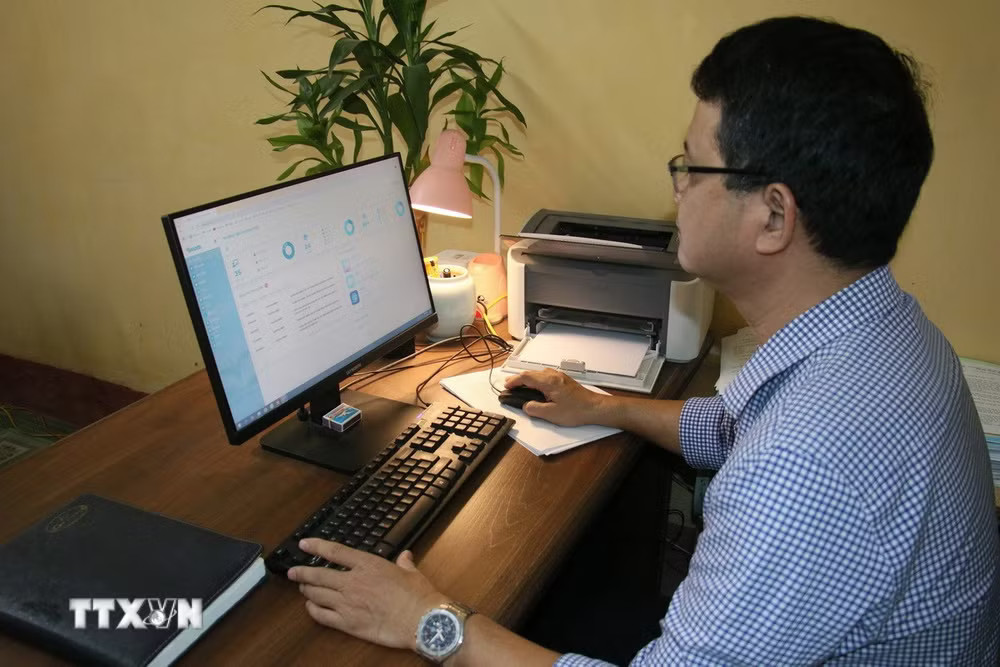 Dự kiến mỗi học sinh có một học bạ số gắn với hồ sơ học tập suốt đời- Ảnh 2.