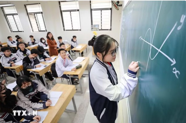 Dự kiến mỗi học sinh có một học bạ số gắn với hồ sơ học tập suốt đời- Ảnh 1.