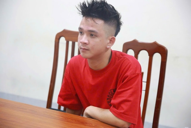 Thông tin mới vụ người đàn ông bị ô tô cán trúng chân ở Nghệ An- Ảnh 1. Thông tin mới vụ người đàn ông bị ô tô cán trúng chân ở Nghệ An- Ảnh 1.