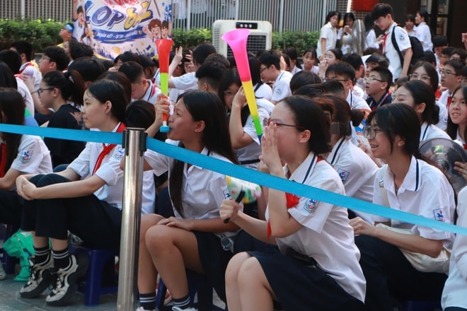 Lời dặn học trò ‘khép lại trang sách’ để mở ra mùa hè trải nghiệm của cô Hiệu trưởng- Ảnh 5.
