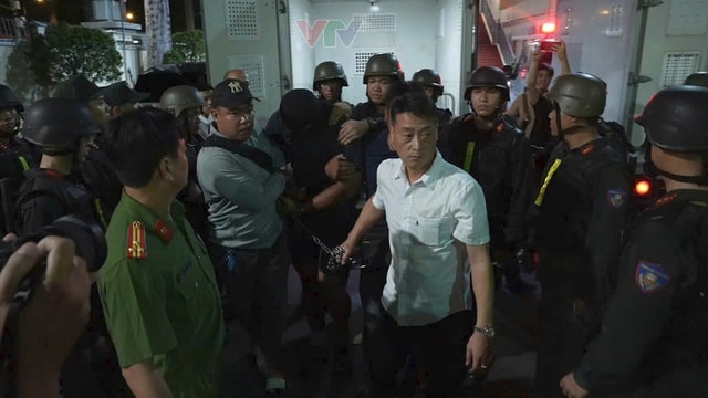 Bắt giữ hai nghi phạm bắn 2 người ngay trung tâm TPHCM- Ảnh 3.