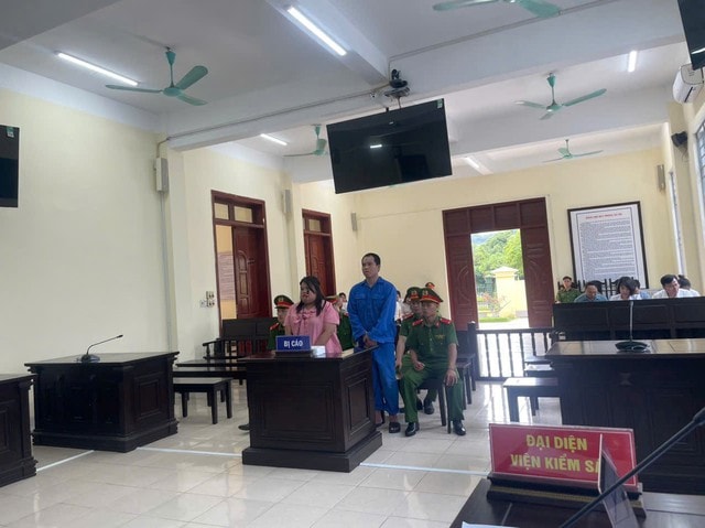 Lừa bán hải sản online, cặp vợ chồng lĩnh tổng cộng 19 năm tù- Ảnh 1. Lừa bán hải sản online, cặp vợ chồng lĩnh tổng cộng 19 năm tù- Ảnh 1.