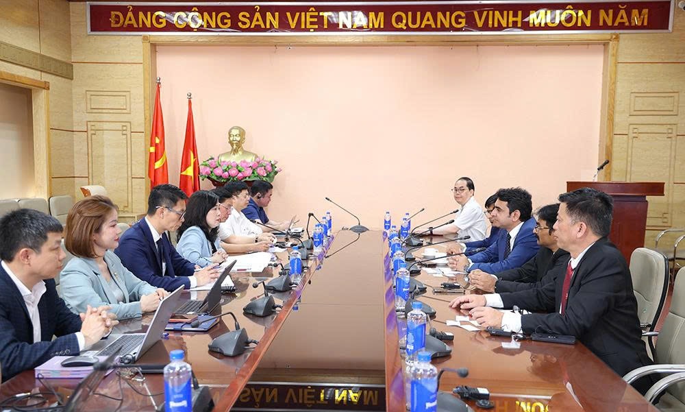 Bộ trưởng Bộ Y tế Đào Hồng Lan tiếp, làm việc với Lãnh đạo cấp cao Tập đoàn Hetero Labs Limited, Ấn Độ- Ảnh 7.