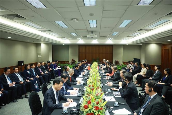 Nâng tầm quan hệ Việt Nam - Singapore; khẳng định vị thế của Việt Nam với thế giới- Ảnh 1. Nâng tầm quan hệ Việt Nam - Singapore; khẳng định vị thế của Việt Nam với thế giới- Ảnh 1.