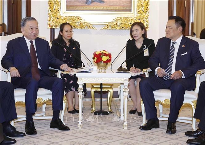Tổng Bí thư, Chủ tịch nước Tô Lâm hội đàm hẹp với Thủ tướng Thái Lan- Ảnh 1.