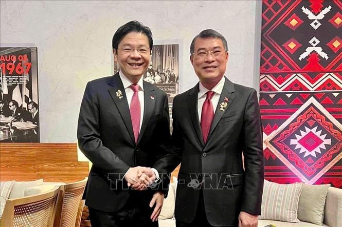 Nâng tầm quan hệ Việt Nam - Singapore; khẳng định vị thế của Việt Nam với thế giới- Ảnh 4. Nâng tầm quan hệ Việt Nam - Singapore; khẳng định vị thế của Việt Nam với thế giới- Ảnh 4.